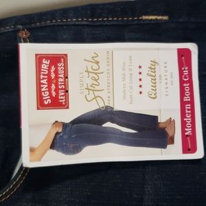 Levis modern boot cut nwt jeans 12